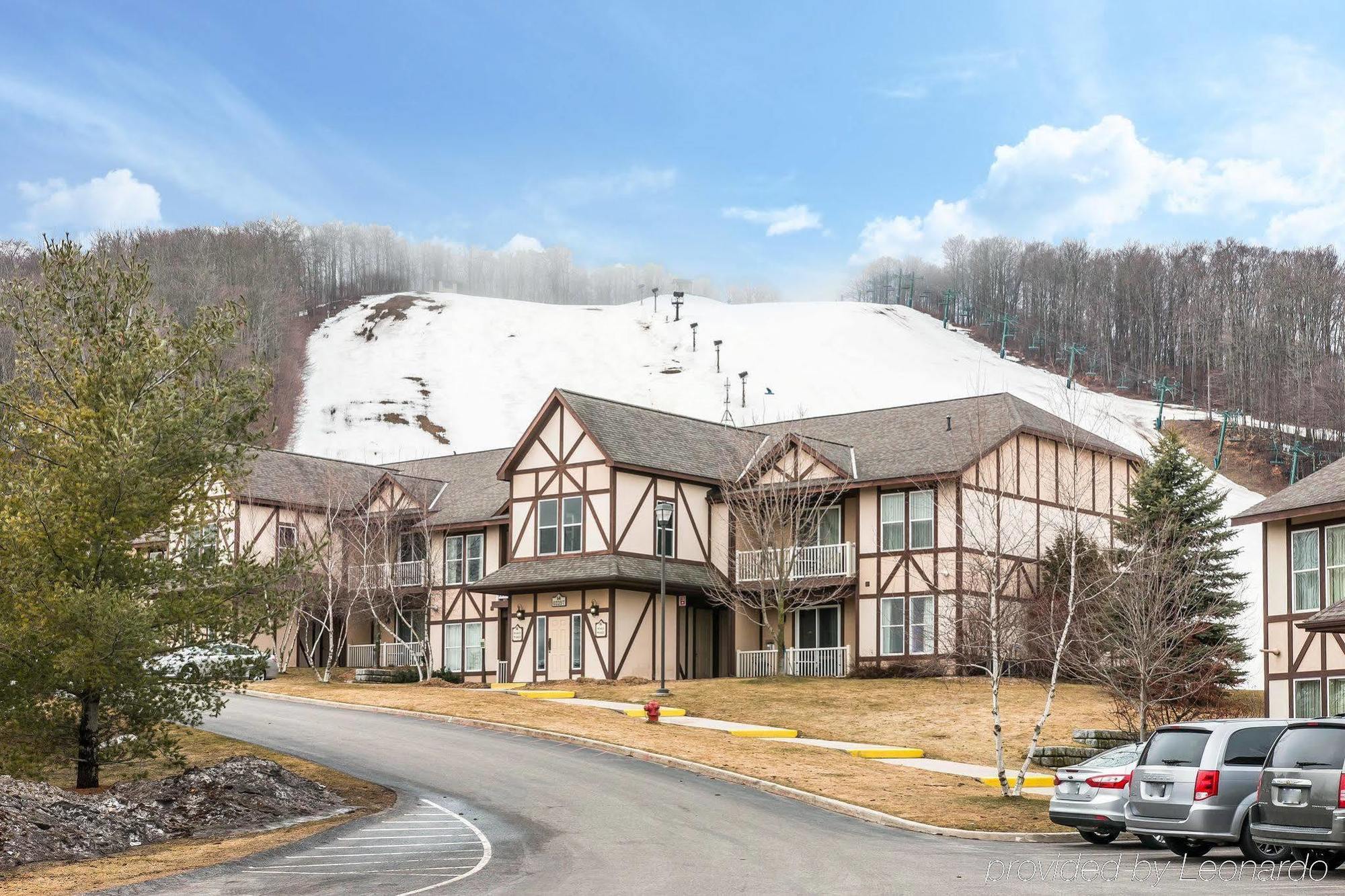 博伊恩，登高度假绿蓝度假润山酒店 Boyne Falls 外观 照片
